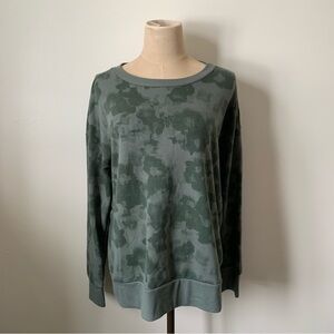 Mondetta Crew Neck Lightweight Active Top in Abstract Camouflage
